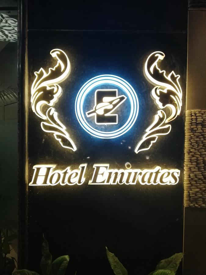 Hotel Emirates 加尔各答 外观 照片